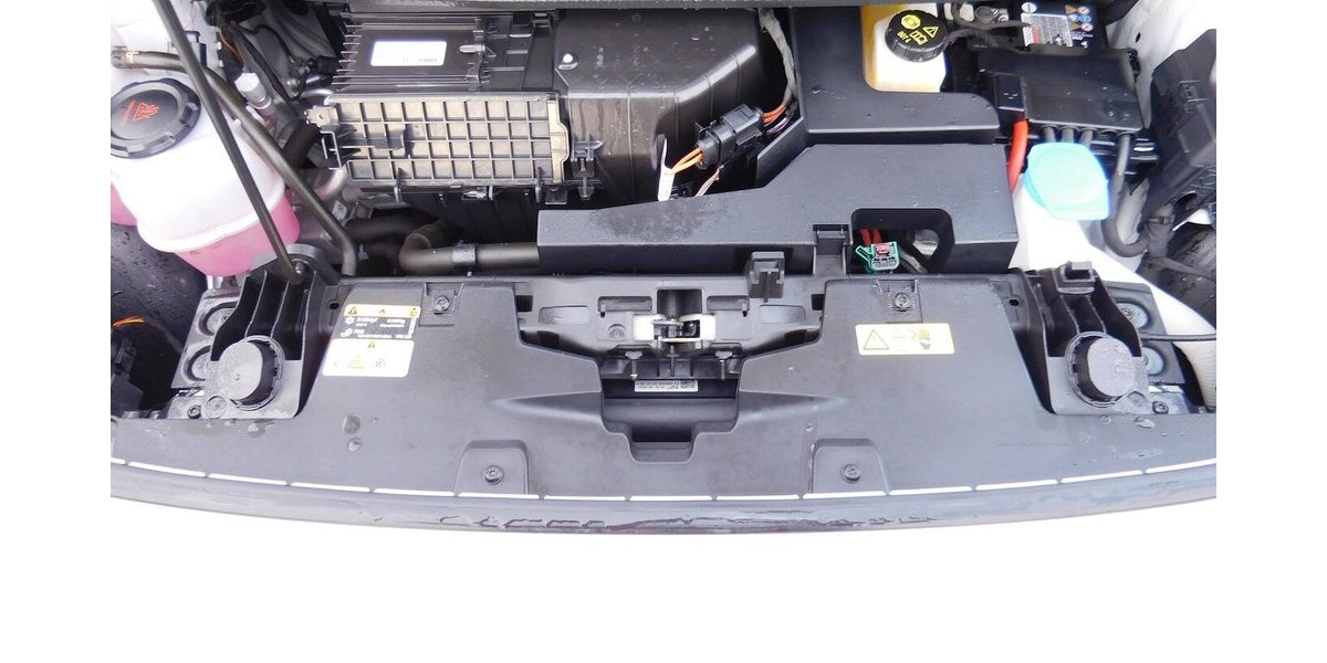 VW ID.3 Pure Performance Automatik Klima Navi 24.000 km 17.390 &euro; Vordorf 38533