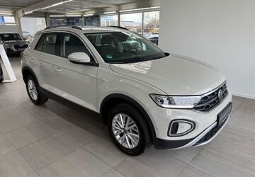 VW T-Roc 30.000 km 23.290 &euro; Braunschweig 38116