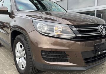 VW Tiguan 144.500 km 7.790 &euro; Lengede 38268