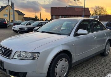Audi A4 151.259 km 1.599 &euro; Braunschweig-Rühme 38112