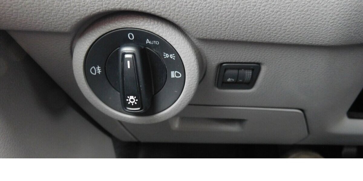 VW T6.1 Caravelle 2.0 Trendline TDI 9 Sitze Navi 20.500 km 34.990 &euro; Vordorf 38533