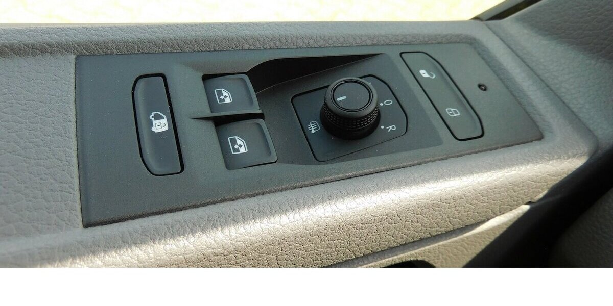 VW T6.1 Transporter 2.0 TDI BMT 3Sitze Navi Klima 22.600 km 32.990 &euro; Vordorf 38533