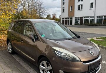 Renault Grand Scenic 114.751 km 5.990 &euro; Braunschweig 38126