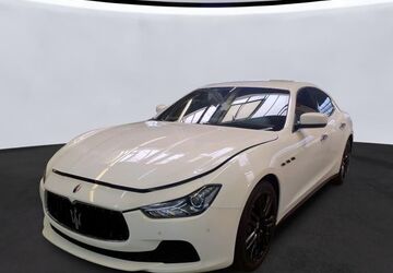 Maserati Ghibli 133.100 km 20.990 &euro; Peine 31226