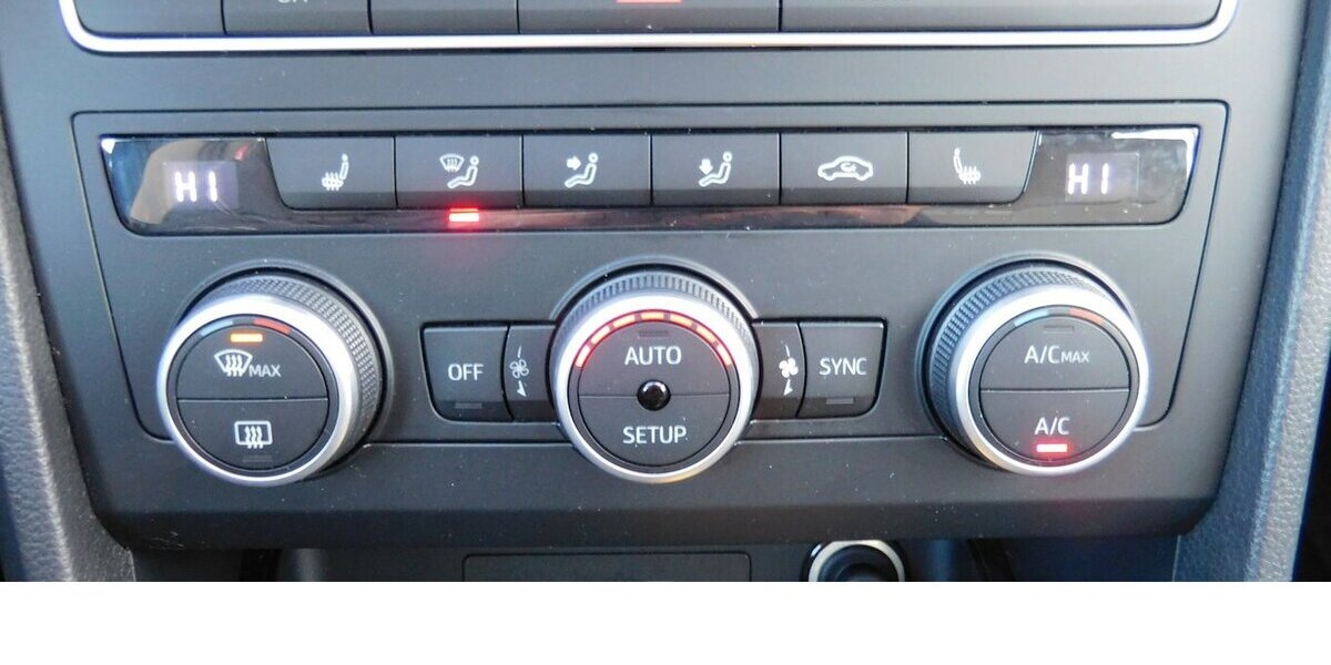 Seat Ateca 1.5 Style TSI BMT Navi Klima Alu 33.000 km 21.990 &euro; Vordorf 38533