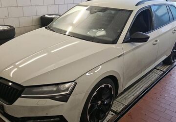 Skoda Superb 207.700 km 19.499 &euro; Peine 31226