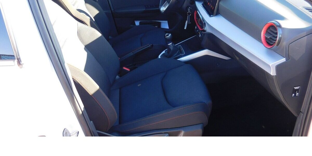 Seat Arona 1.0 FR-Line TSI BMT Navi Klima Alu 33.000 km 16.990 &euro; Vordorf 38533