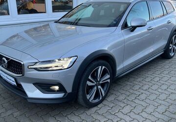 Volvo V60 Cross Country 45.100 km 39.890 &euro; Goslar OT Vienenburg 38690