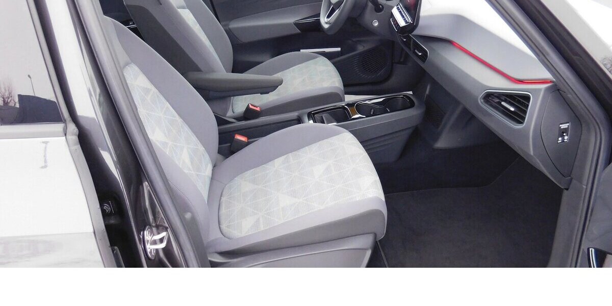 VW ID.3 Pure Performance Elektrik 1-Gang Navi 28.500 km 17.990 &euro; Vordorf 38533