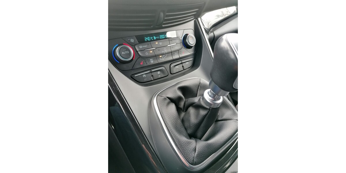 Ford Kuga 128.000 km 12.600 &euro; Wolfenbüttel 38300