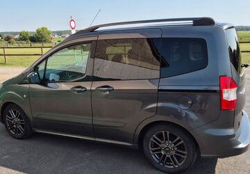 Ford Tourneo Courier 85.000 km 10.950 &euro; Wolfenbüttel 38300