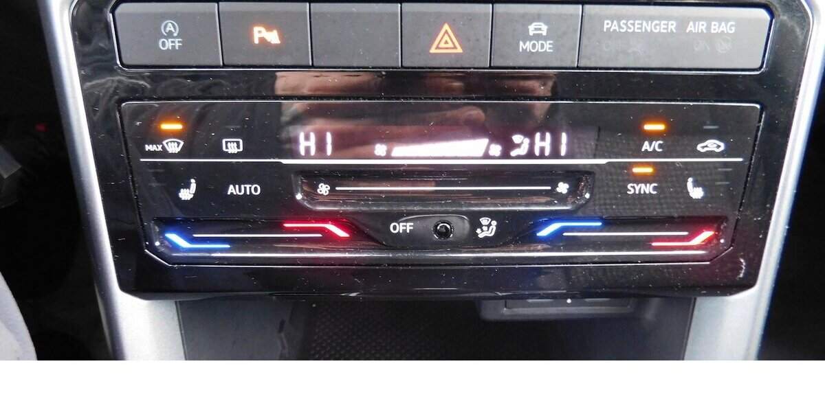 VW T-Cross 1.0 Life Active BMT TSI Klima Navi 33.700 km 18.990 &euro; Vordorf 38533