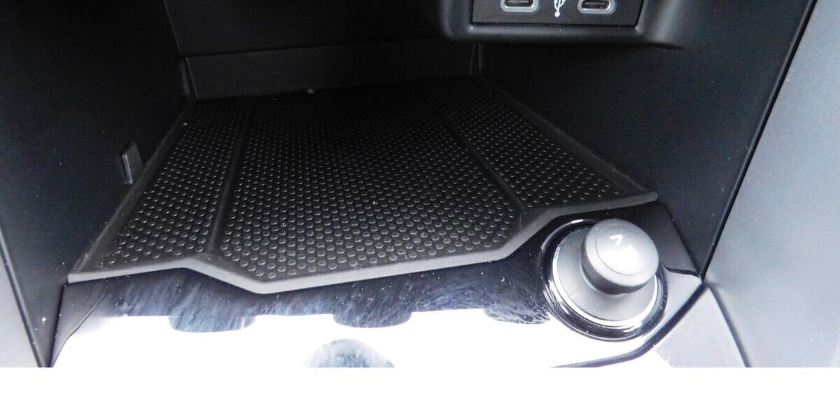 VW T-Roc 1.0 Life TSI BMT Navi Klima Alu 19.600 km 19.990 &euro; Vordorf 38533