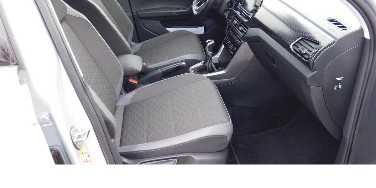 VW T-Cross 1.0 Life BMT TSI Klima Navi 22.700 km 17.990 &euro; Vordorf 38533