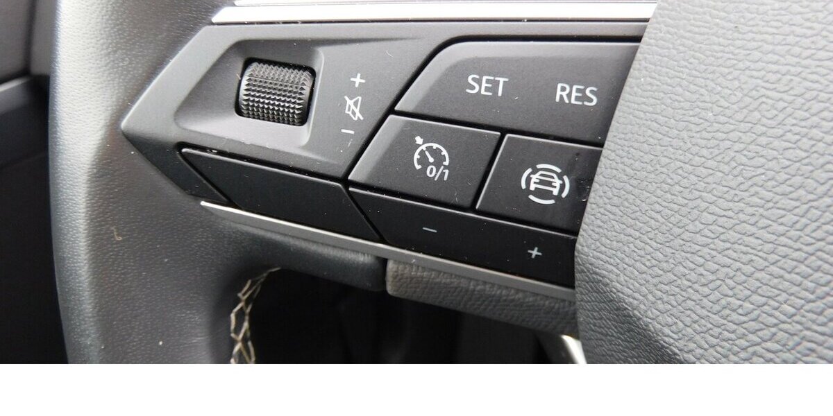 Seat Ateca 1.5 Style TSI BMT Navi Klima Alu 30.400 km 22.690 &euro; Vordorf 38533