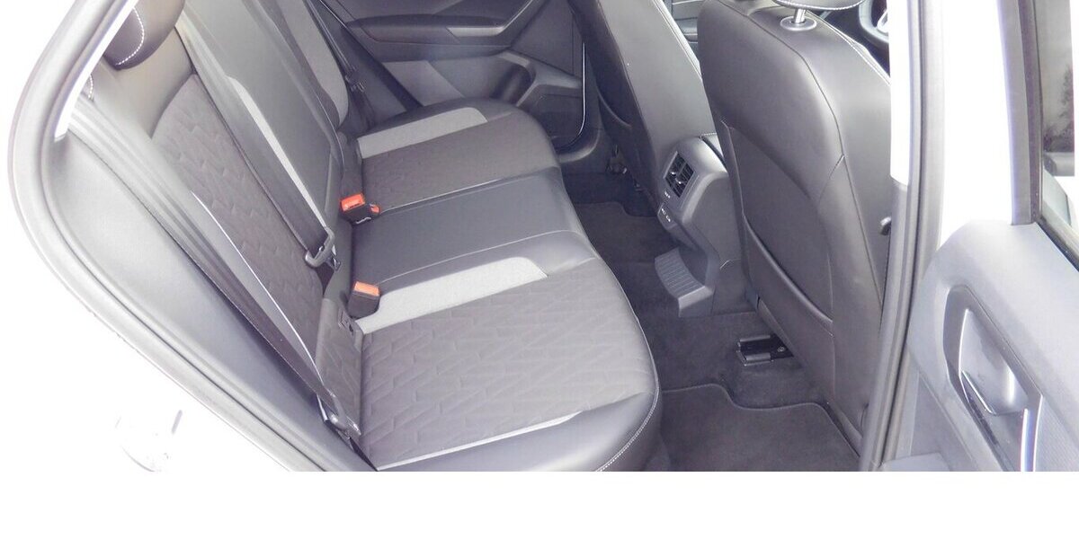 VW T-Roc 1.0 Life Goal TSI BMT Navi Klima Alu 22.400 km 21.990 &euro; Vordorf 38533