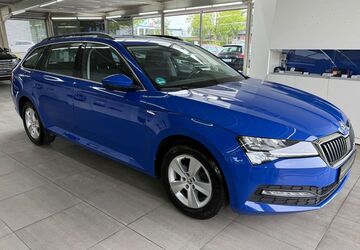 Skoda Superb 99.900 km 19.990 &euro; Braunschweig 38116