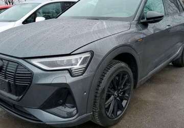Audi e-tron 35.200 km 41.950 &euro; Salzgitter 38259
