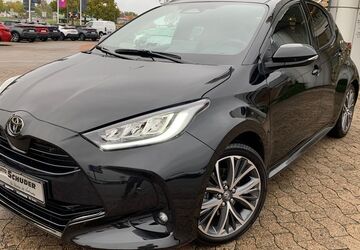 Toyota Yaris 5.399 km 24.990 &euro; Hildesheim 31137