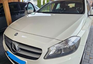 Mercedes-Benz A 180 74.425 km 11.900 &euro; Peine 31228