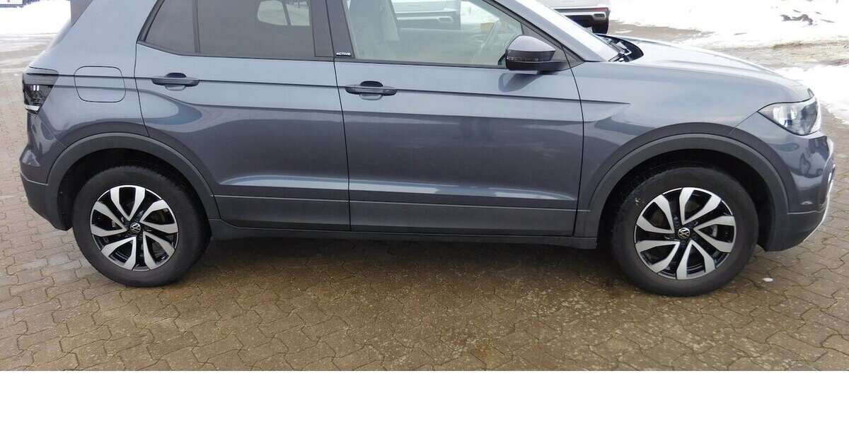 VW T-Cross 1.0 Life Active BMT TSI Klima Navi 33.700 km 18.990 &euro; Vordorf 38533