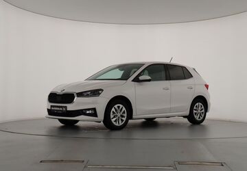 Skoda Fabia 13.716 km 17.889 &euro; Salzgitter 38229