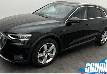 Audi e-tron 23.800 km 37.200 &euro; Peine 31226