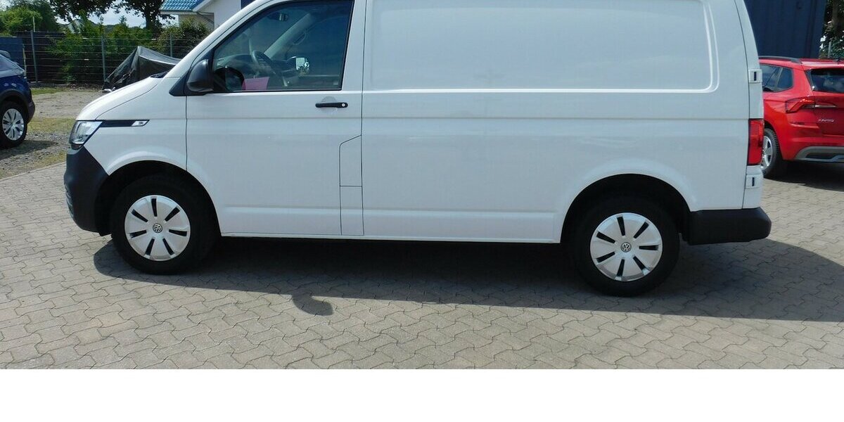 VW T6.1 Transporter 2.0 TDI BMT 3Sitze Navi Klima 30.000 km 31.990 &euro; Vordorf 38533
