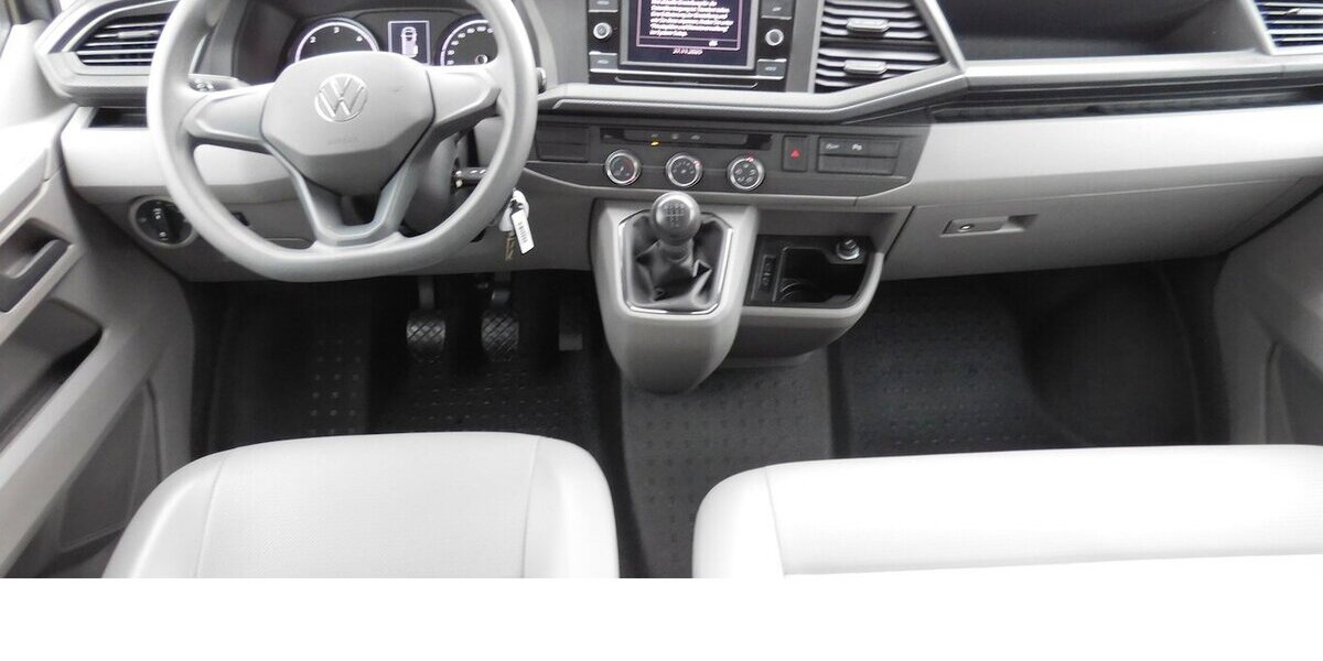 VW T6.1 Caravelle 2.0 Trendline TDI 9 Sitze Navi 20.500 km 34.990 &euro; Vordorf 38533