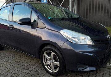 Toyota Yaris 190.000 km 3.600 &euro; Braunschweig 38112