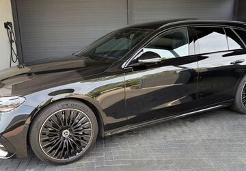 Mercedes-Benz E 300 28.400 km 64.430 &euro; Braunschweig 38102