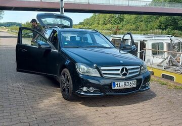 Mercedes-Benz 220 300.000 km 6.500 &euro; BOCKENEM 31167