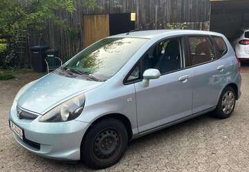 Honda Jazz 192.000 km 1.100 &euro; Hohenhameln 31249