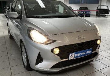 Hyundai i10 30.426 km 12.729 &euro; Salzgitter 38228