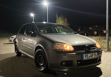 VW Golf 208.000 km 3.799 &euro; Ilsede 31241