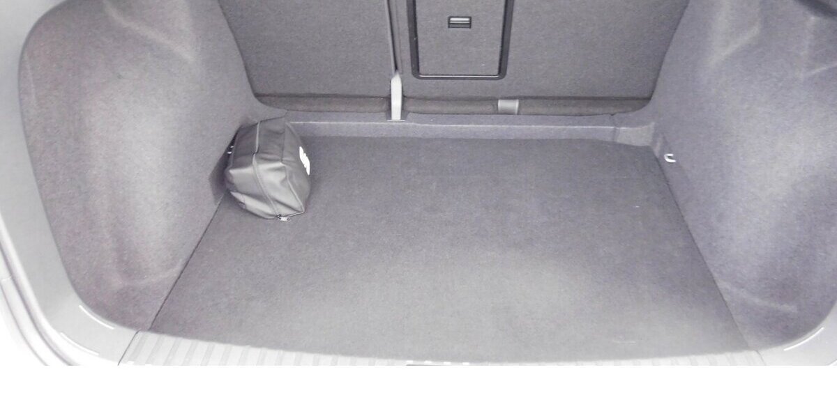 Seat Ateca 1.5 Style TSI BMT Navi Klima Alu 30.200 km 22.990 &euro; Vordorf 38533