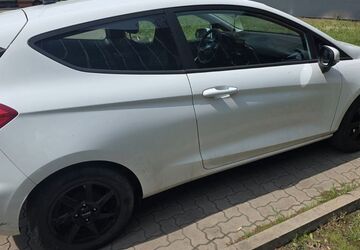 Ford Fiesta 50.000 km 8.500 &euro; Salzgitter 38228