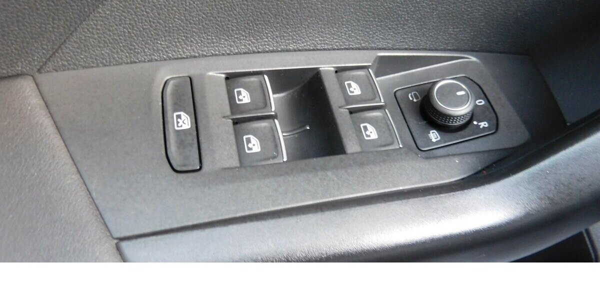 VW T-Cross 1.0 Life BMT TSI Klima Navi 39.500 km 17.990 &euro; Vordorf 38533