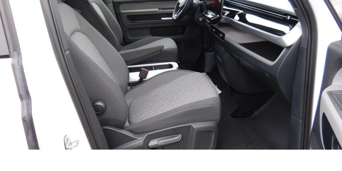 VW ID.Buzz Pro Elektro 1-Gang 5Sitze Klima Navi LED 29.200 km 41.990 &euro; Vordorf 38533