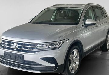 VW Tiguan 124.000 km 23.490 &euro; Salzgitter 38229