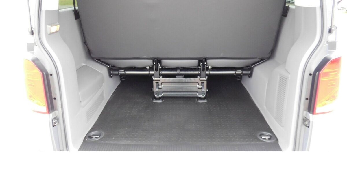 VW T6.1 Caravelle 2.0 Trendline TDI 9 Sitze Navi 20.500 km 34.990 &euro; Vordorf 38533