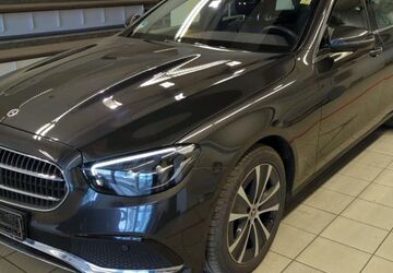 Mercedes-Benz E 300 48.000 km 33.900 &euro; Vechelde 38159