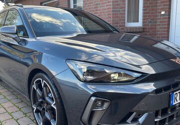 Cupra Leon 8.000 km 35.999 &euro; Vechelde 38159