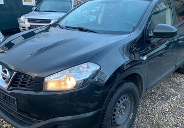 Nissan Qashqai+2 230.341 km 4.990 &euro; Braunschweig 38120