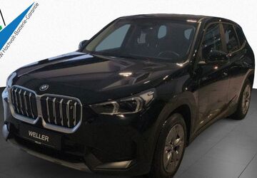 BMW iX1 14.609 km 33.750 &euro; Hildesheim 31137