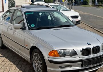 BMW 328 209.500 km 3.900 &euro; Salzgitter 38229