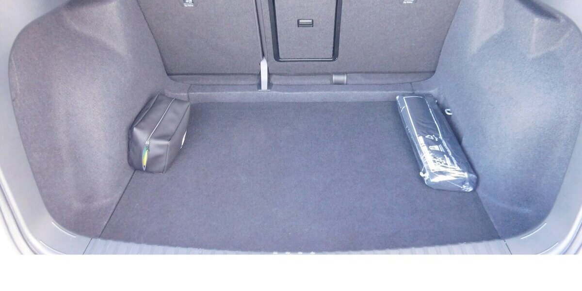 Seat Ateca 1.5 Style TSI BMT Navi Klima Alu 33.000 km 21.990 &euro; Vordorf 38533