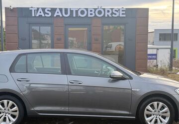 VW Golf 101.700 km 14.990 &euro; salzgitter 38259