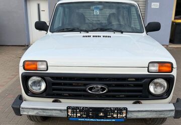 Lada Taiga 28.000 km 6.999 &euro; Goslar/Oker 38644