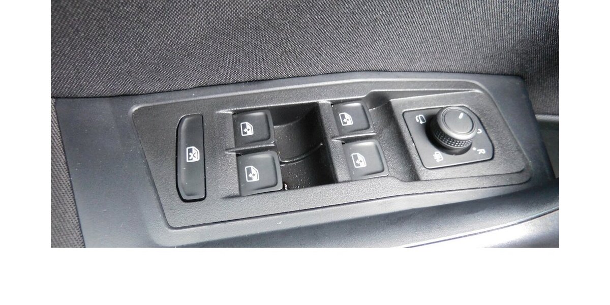 VW T-Roc 1.5 Life TSI BMT DSG Navi Klima Alu 35.700 km 23.990 &euro; Vordorf 38533